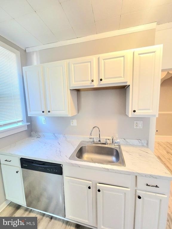 602 Powell Street - Photo 7
