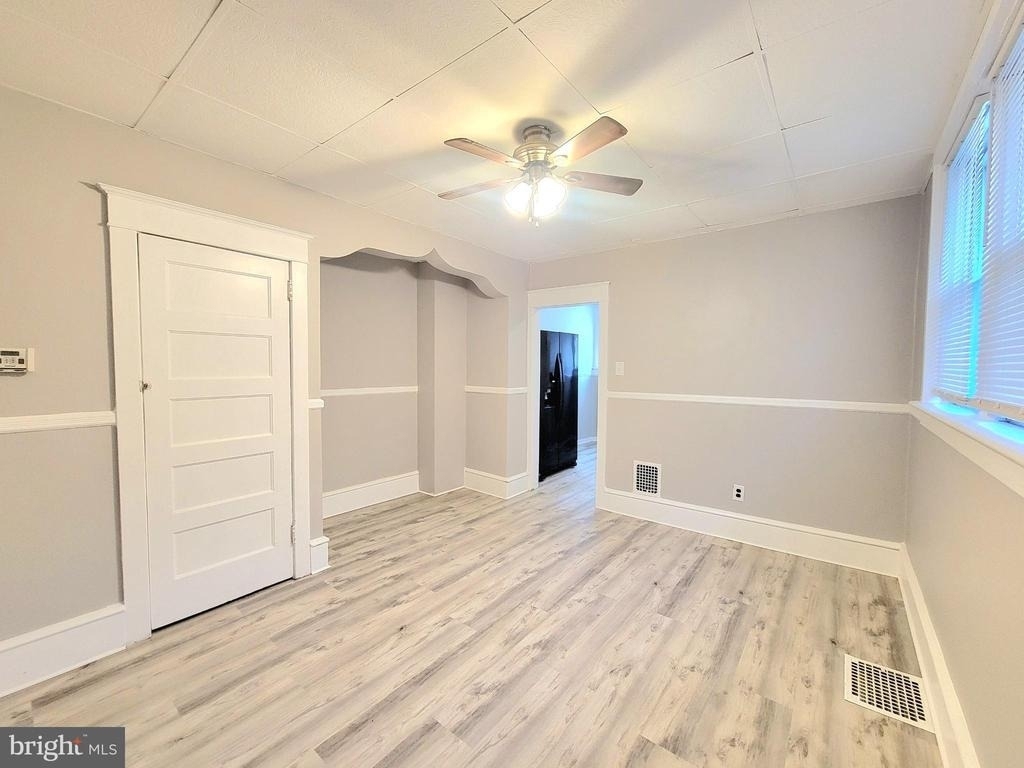 602 Powell Street - Photo 6