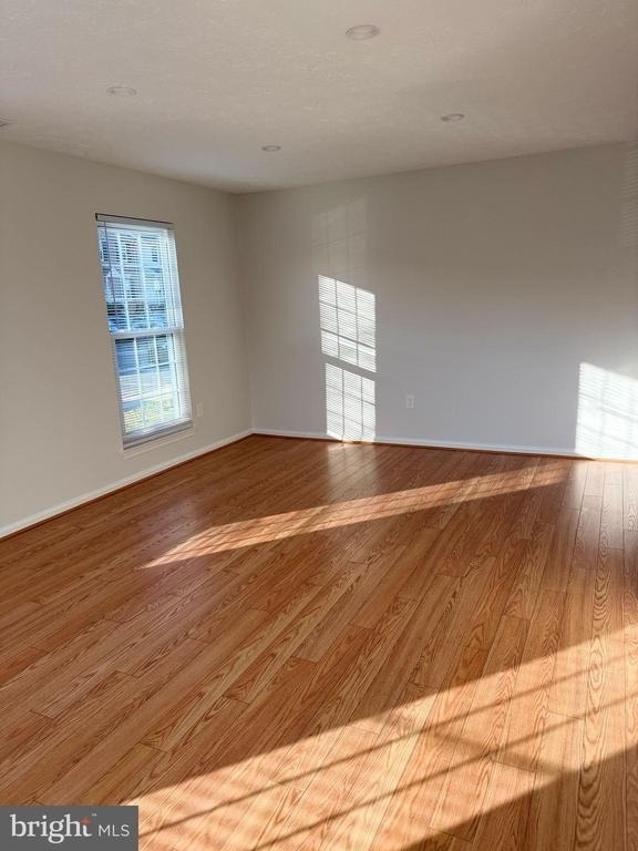 2401 W Rosecroft Village Circle - Photo 4