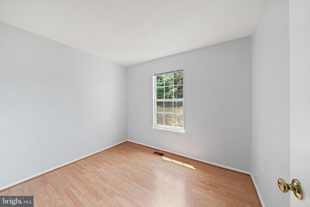 7767 Hiawatha Lane - Photo 8