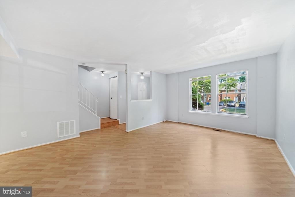 7767 Hiawatha Lane - Photo 15