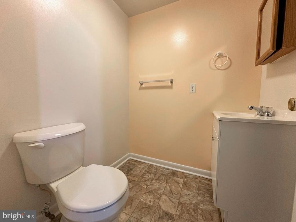 7767 Hiawatha Lane - Photo 11