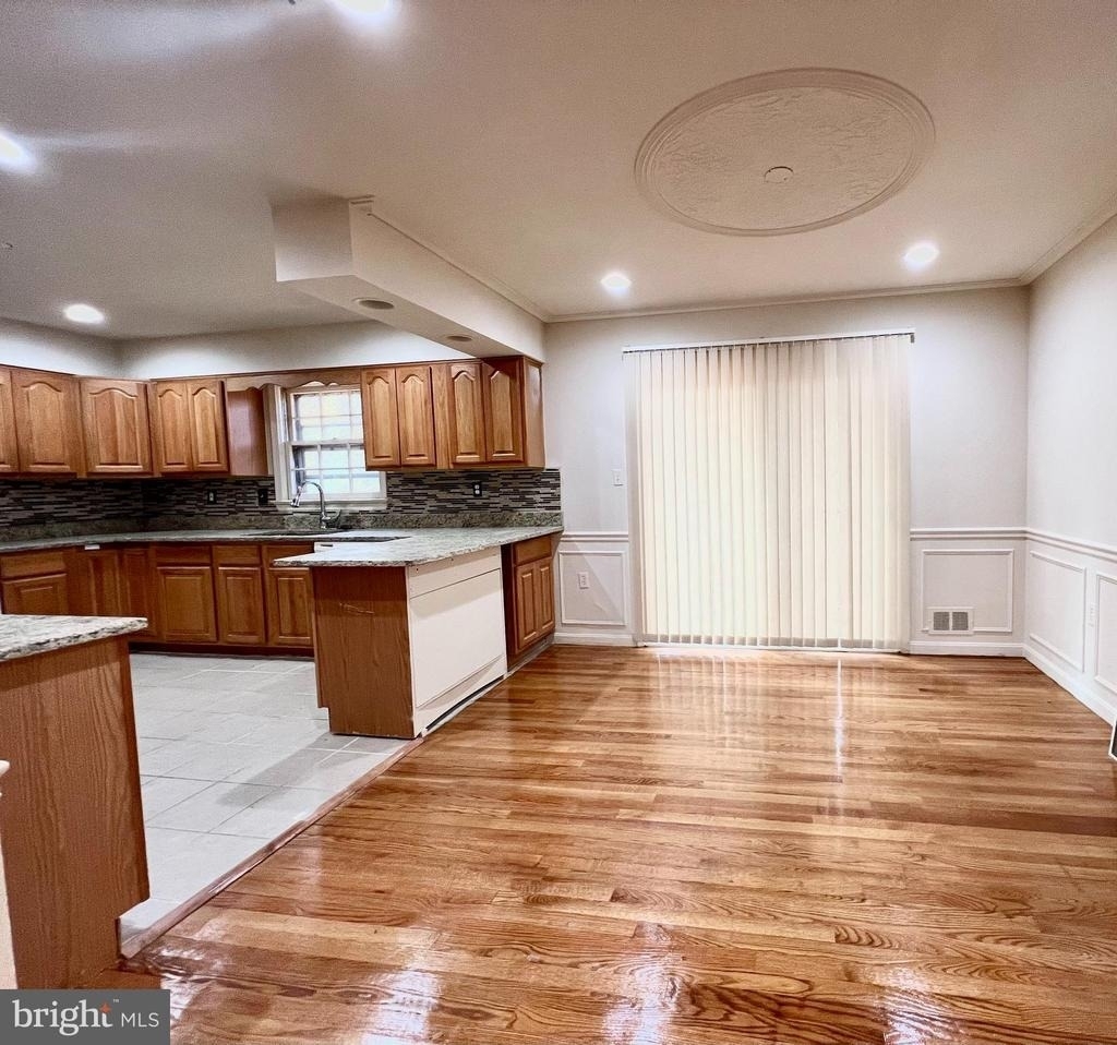 7510 Sanner Road W - Photo 4