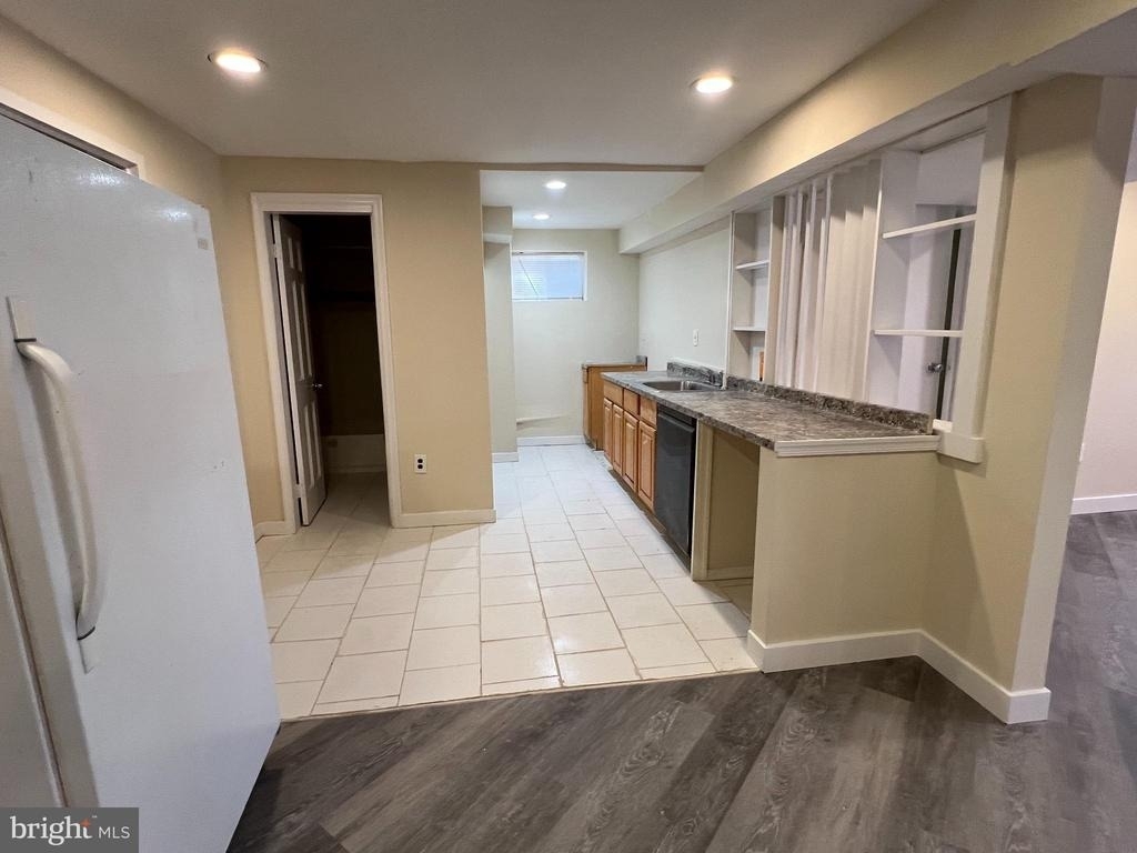 7510 Sanner Road W - Photo 17
