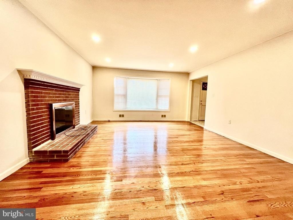 7510 Sanner Road W - Photo 6