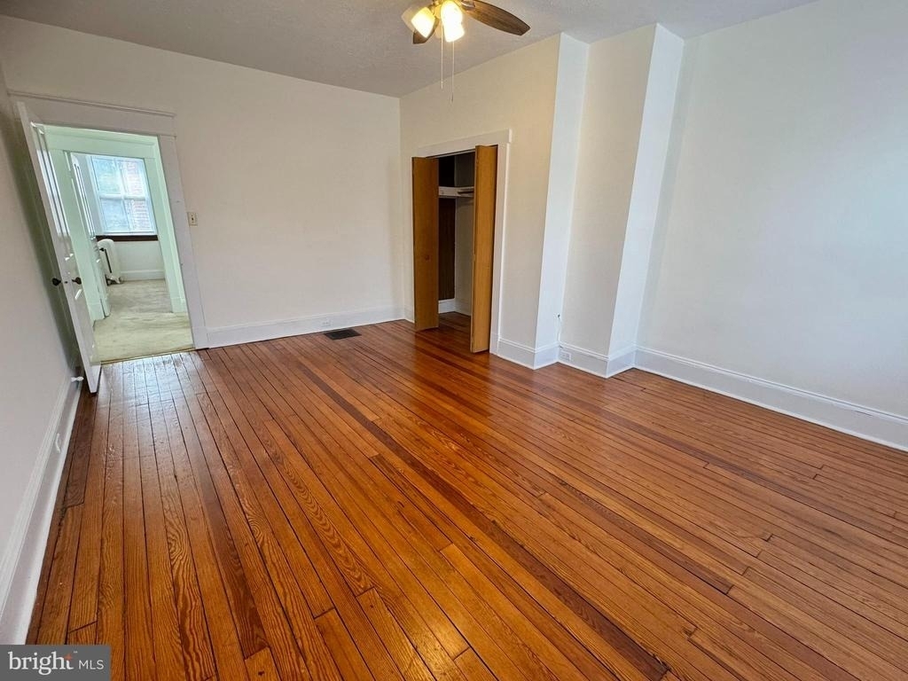112 E 3rd Street - Photo 14