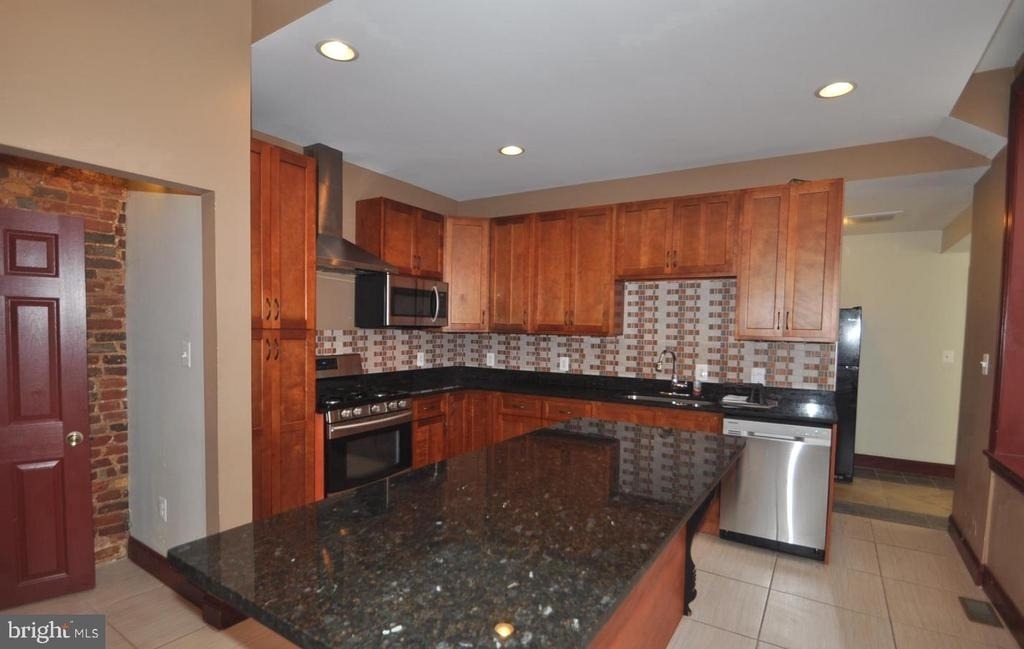 804 Hollins Street - Photo 0