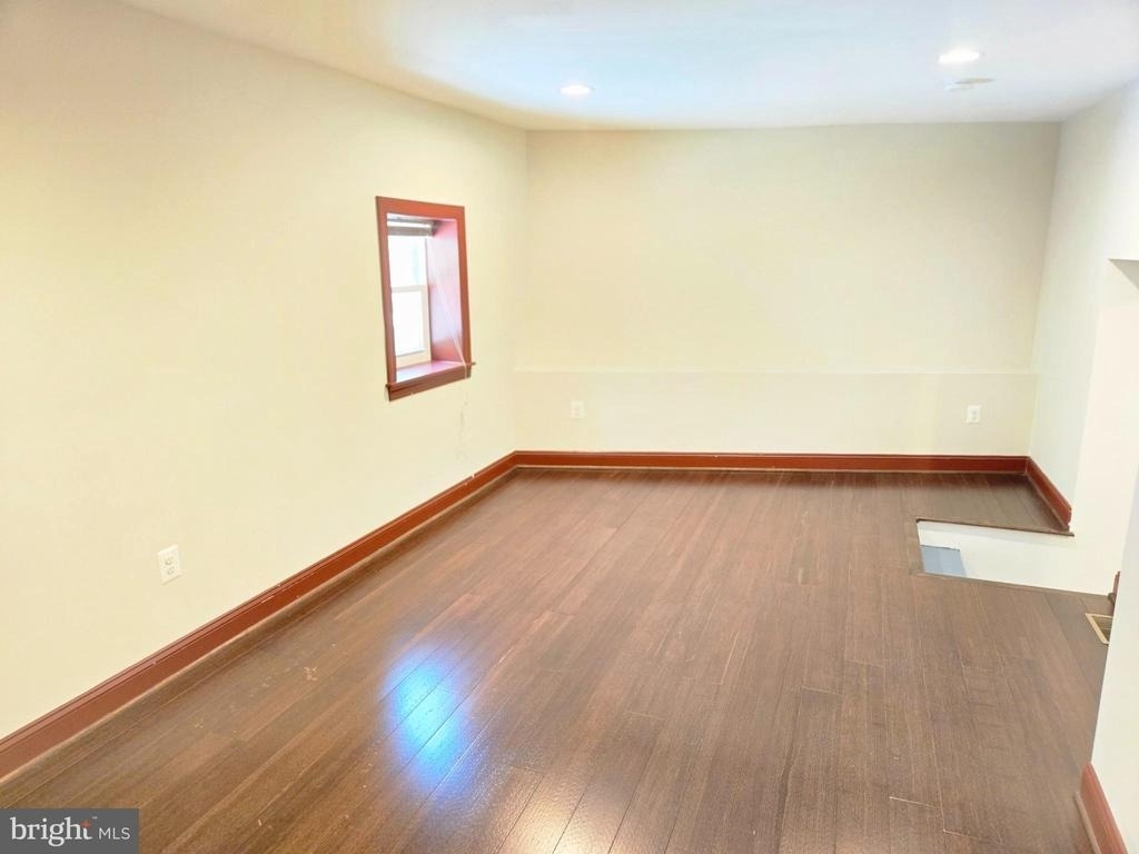 804 Hollins Street - Photo 37