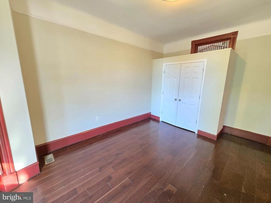 804 Hollins Street - Photo 30