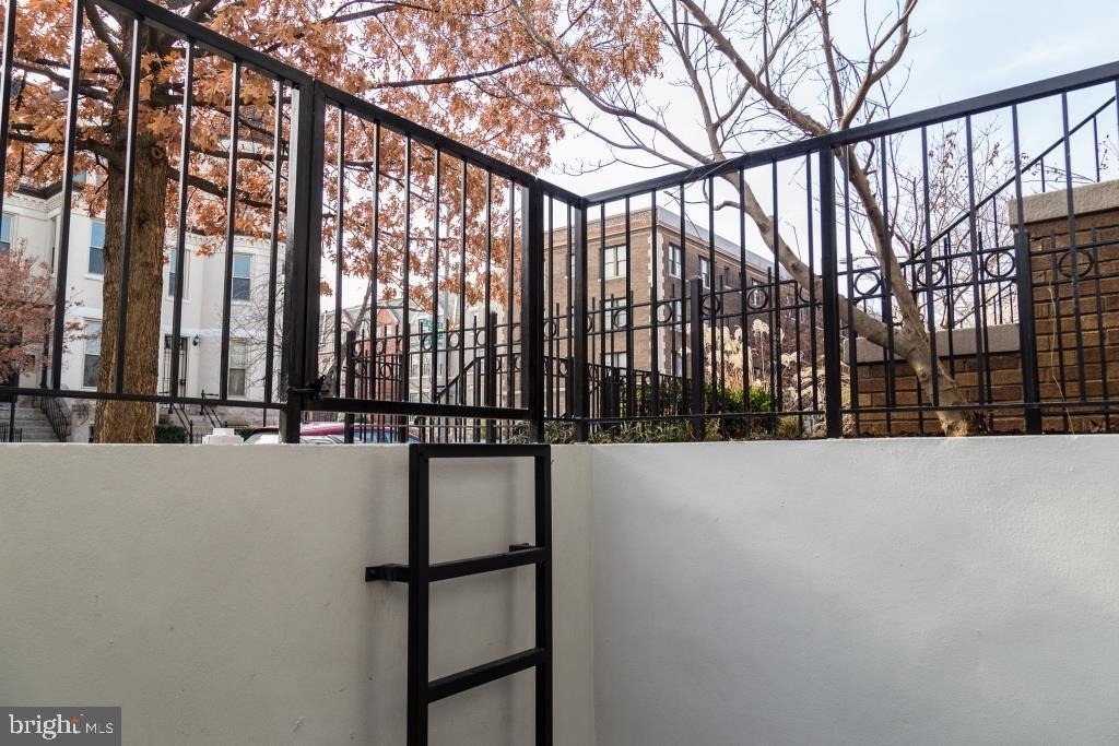 1443 Euclid Street Nw - Photo 9