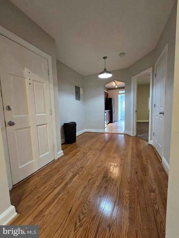 4044 7th Street Ne - Photo 7