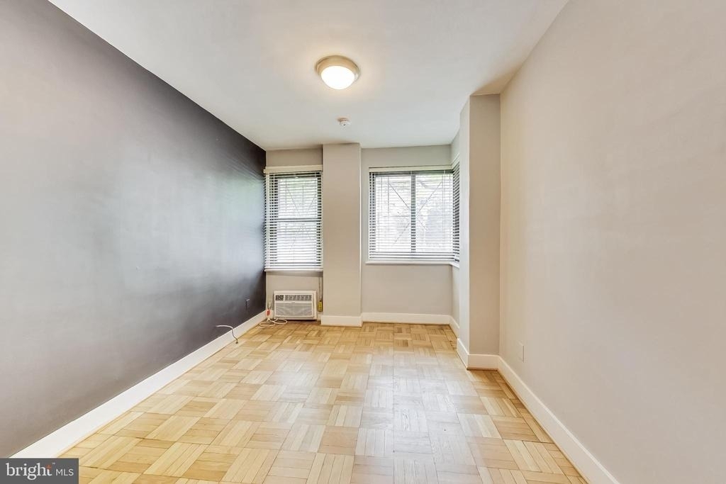 1010 25th Street Nw - Photo 11