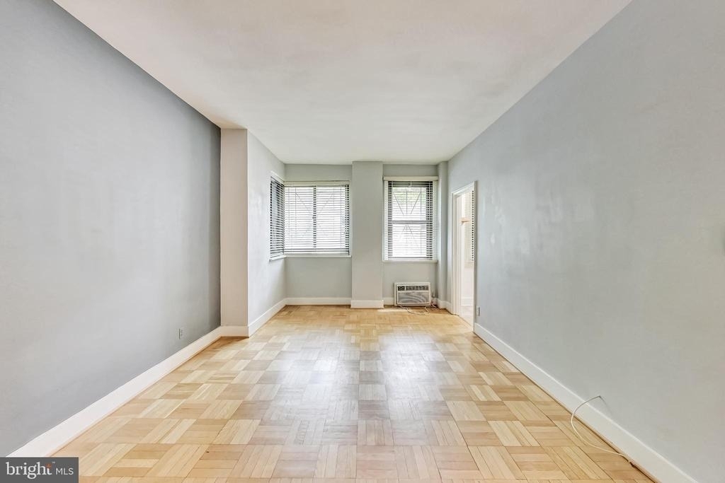 1010 25th Street Nw - Photo 5