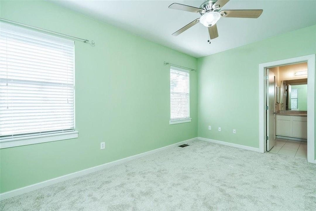 1201 Grove Blvd - Photo 12