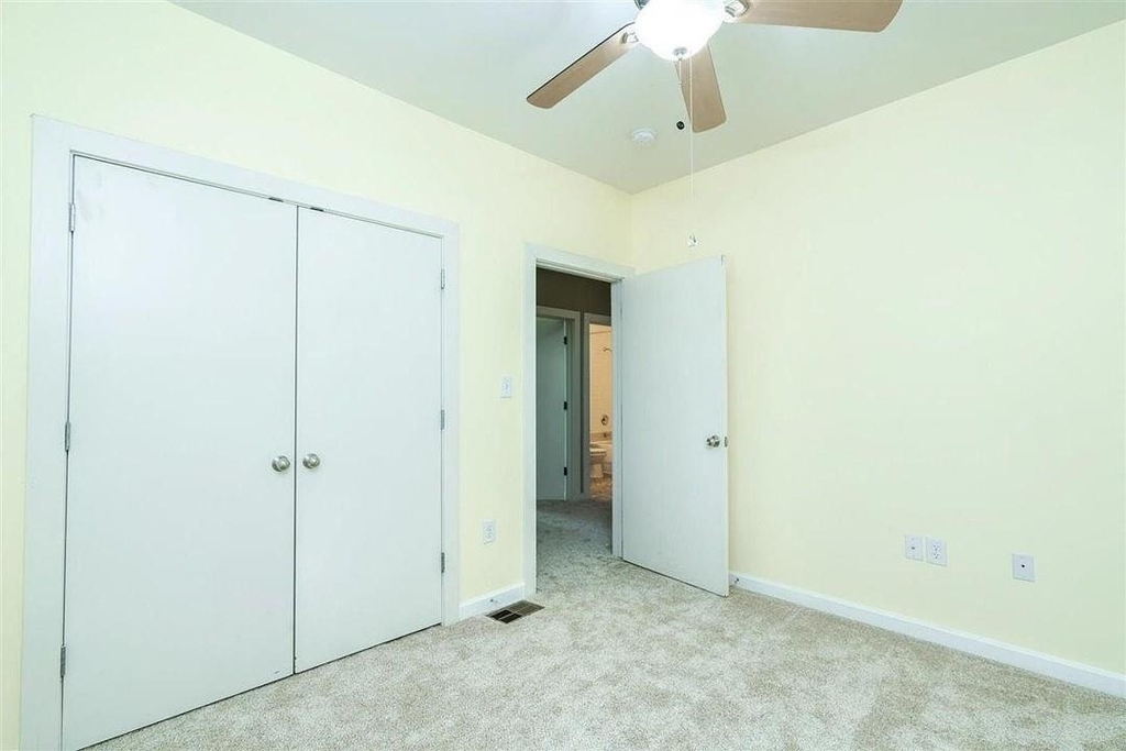 1201 Grove Blvd - Photo 16