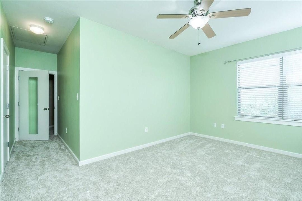 1201 Grove Blvd - Photo 10