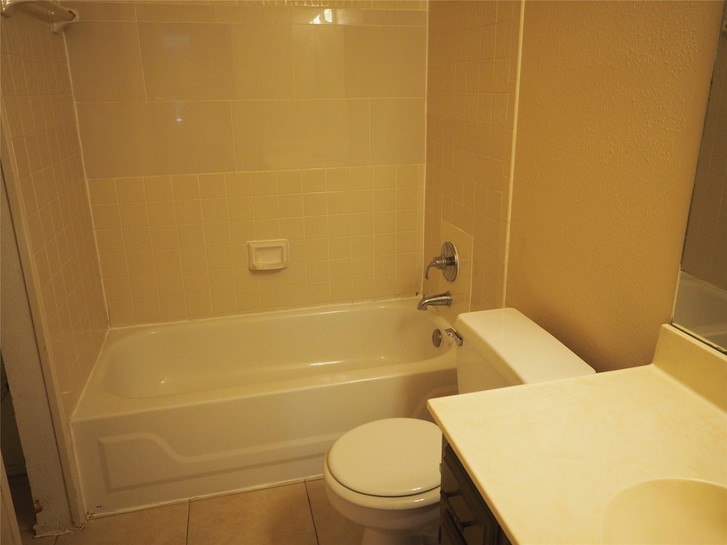 1403 Hermitage Dr - Photo 12