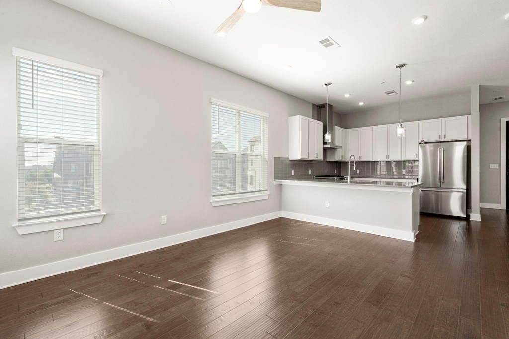 4501 Jackson Ave - Photo 12