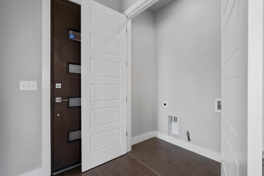 4501 Jackson Ave - Photo 20