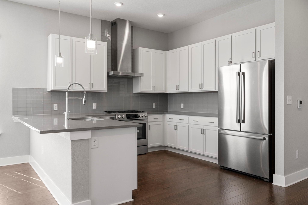 4501 Jackson Ave - Photo 7