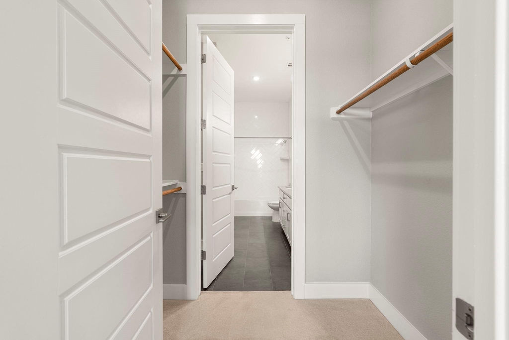 4501 Jackson Ave - Photo 15