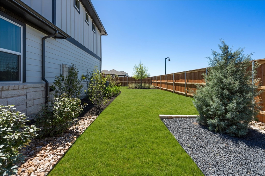 2428 Ekvall Dr - Photo 27