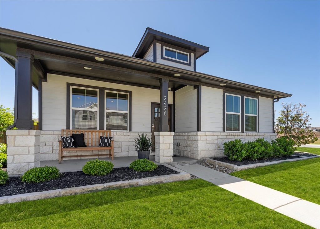 2428 Ekvall Dr - Photo 0