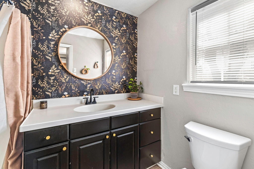11004 Elm St - Photo 9