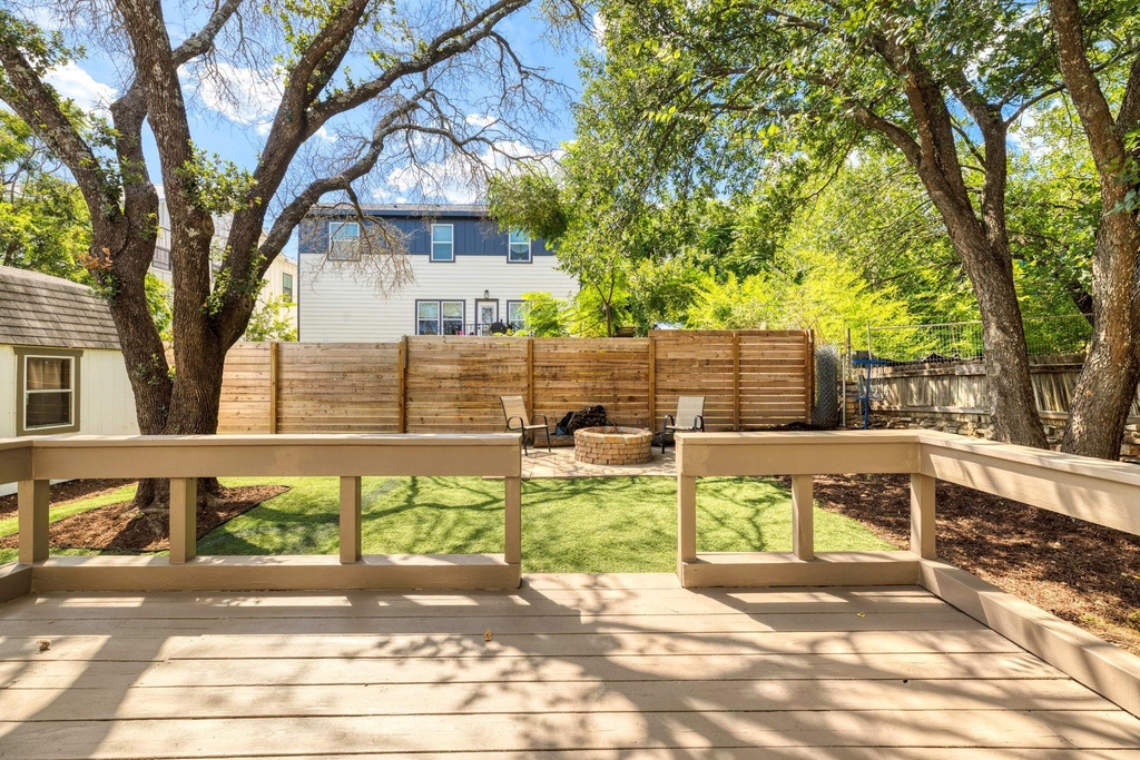11004 Elm St - Photo 16