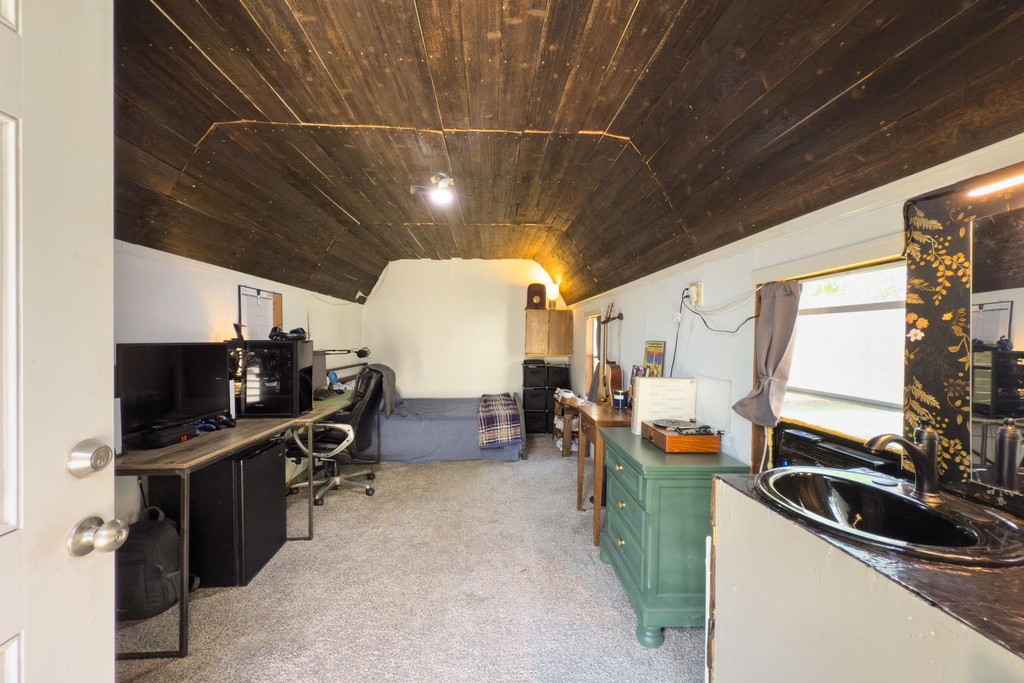 11004 Elm St - Photo 20