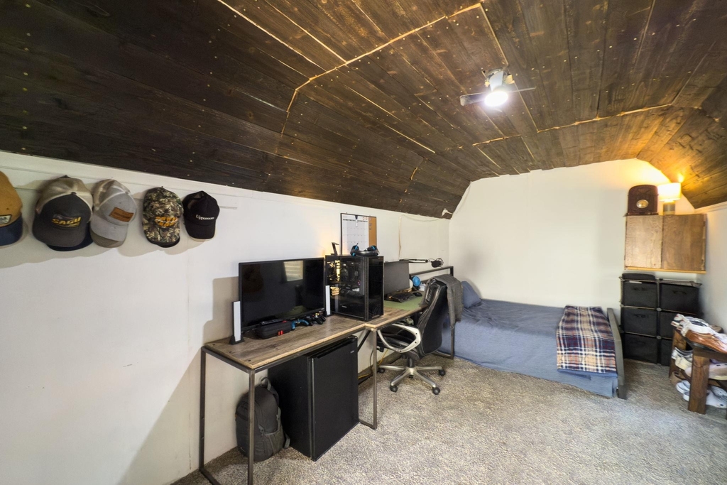 11004 Elm St - Photo 21