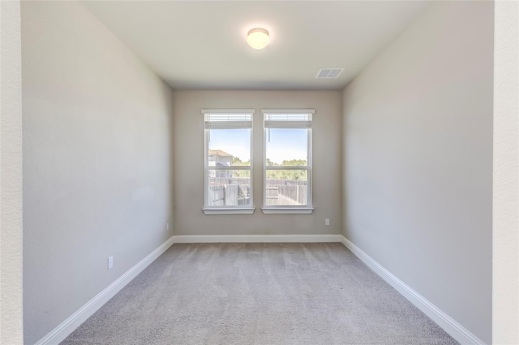 113 Riverhill Dr - Photo 18