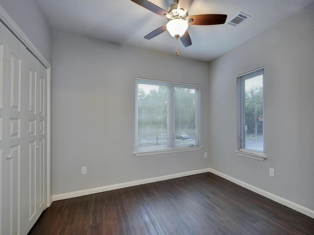 2822 Rio Grande St - Photo 10