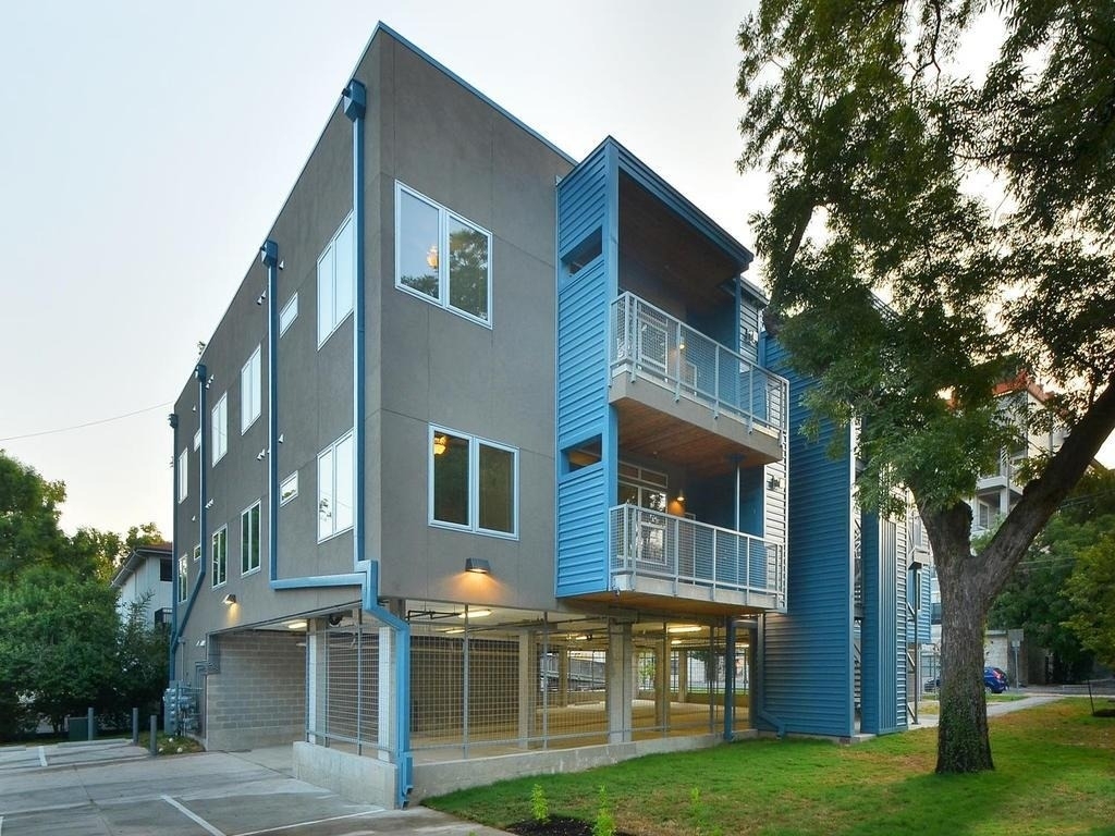 2822 Rio Grande St - Photo 23