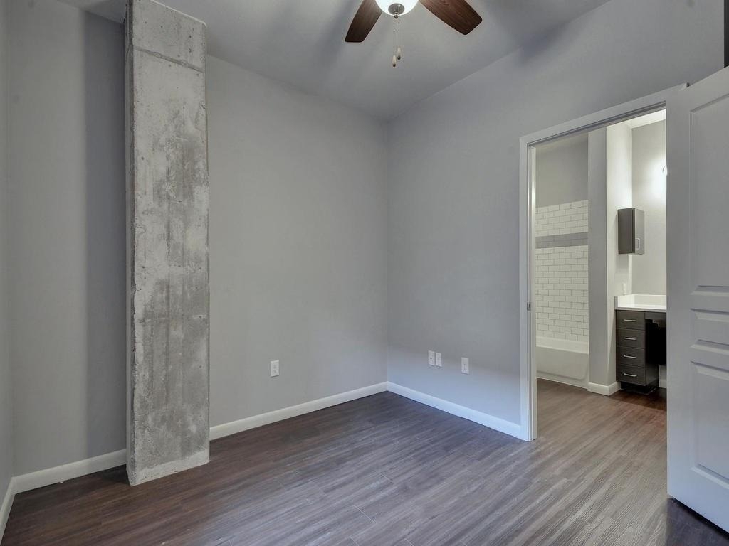 2822 Rio Grande St - Photo 11