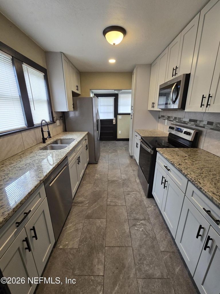 41 Tallulah Avenue - Photo 8