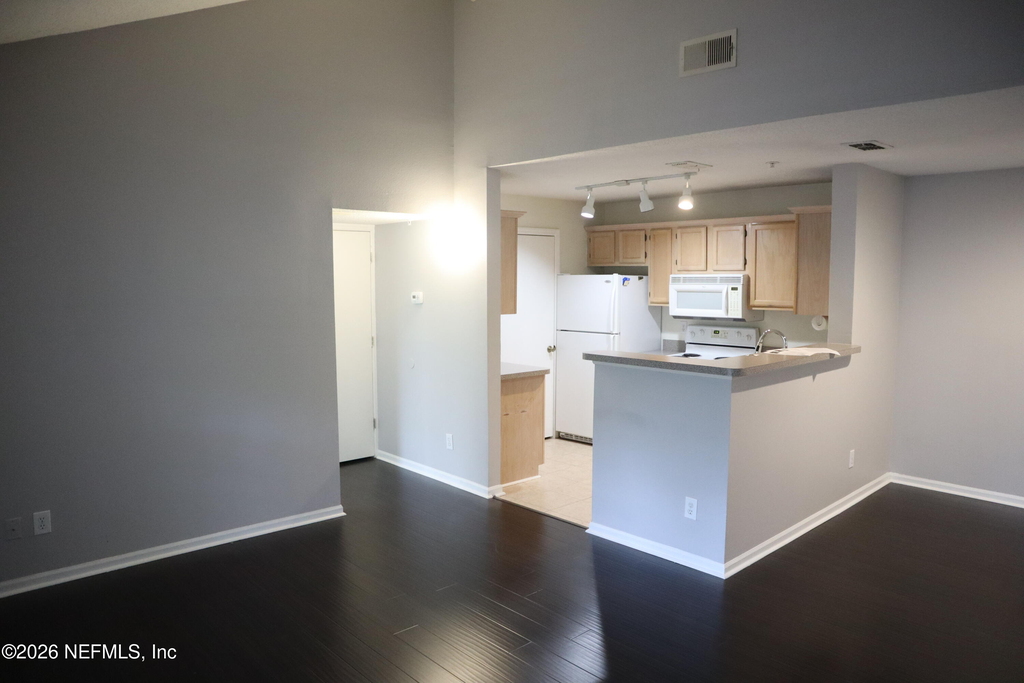 7701 Timberlin Park Boulevard - Photo 4