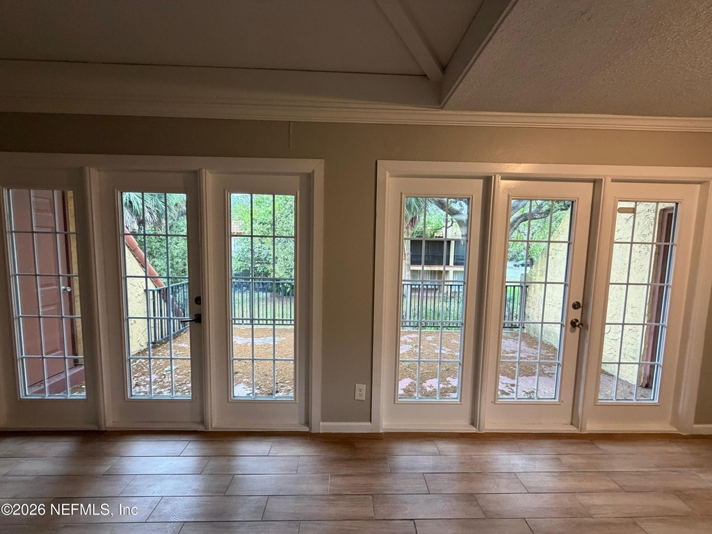 3864 La Mirada Drive - Photo 11