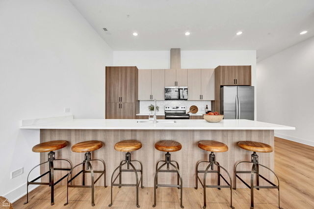 1615 W 13 Street - Photo 5