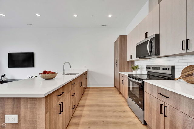 1615 W 13 Street - Photo 6