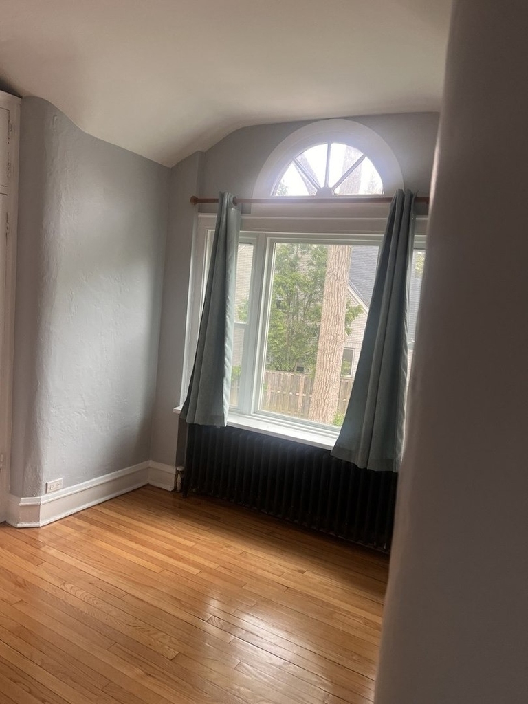 1155 N Saint Johns Avenue - Photo 1