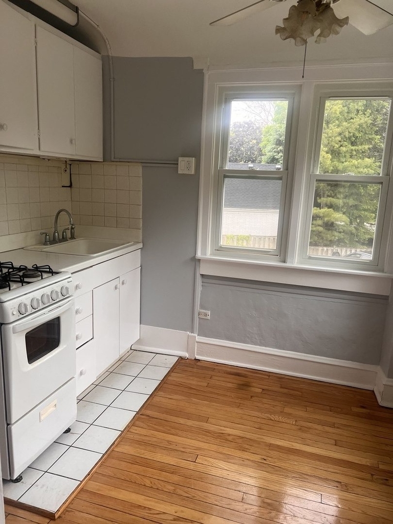1155 N Saint Johns Avenue - Photo 3