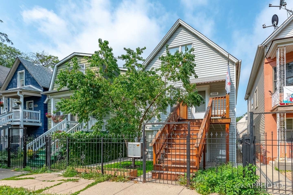 3108 N Saint Louis Avenue - Photo 0