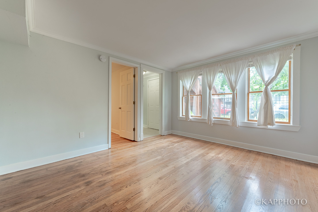 3108 N Saint Louis Avenue - Photo 1