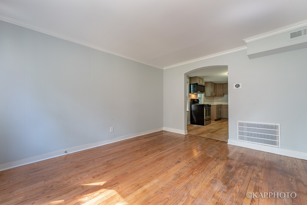 3108 N Saint Louis Avenue - Photo 3
