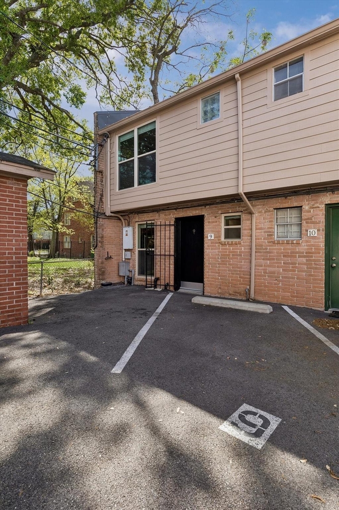 1205 Autrey Street - Photo 1
