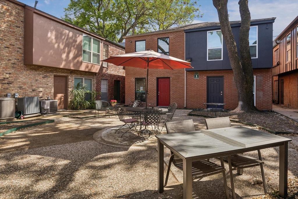 1205 Autrey Street - Photo 2