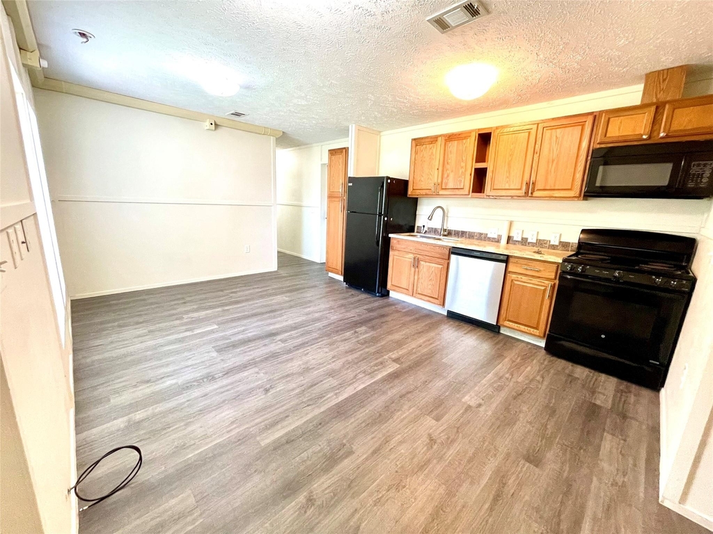 71 Woodrow St 71 - Photo 6