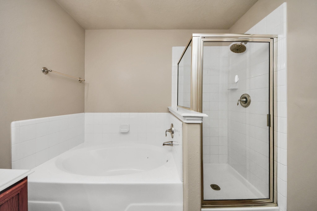 1818 Fergus Park Court - Photo 27
