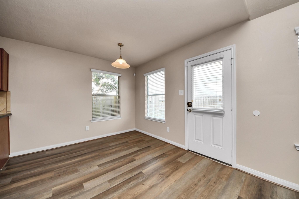 1818 Fergus Park Court - Photo 22